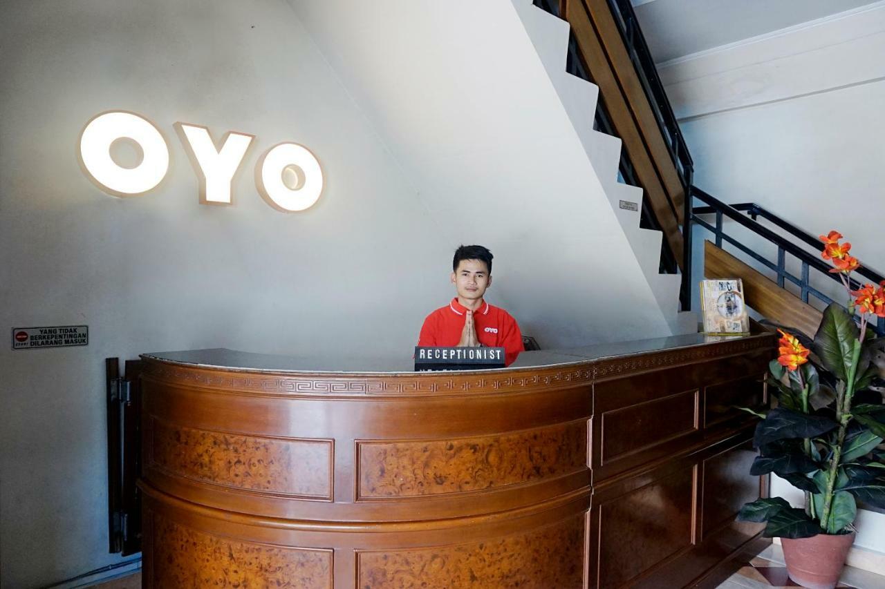 Hotel Oyo 627 Tirta Kencana Syariah Pekanbaru Exterior foto