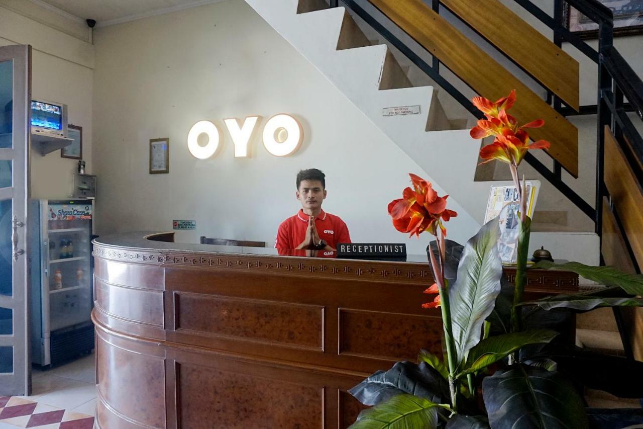 Hotel Oyo 627 Tirta Kencana Syariah Pekanbaru Exterior foto
