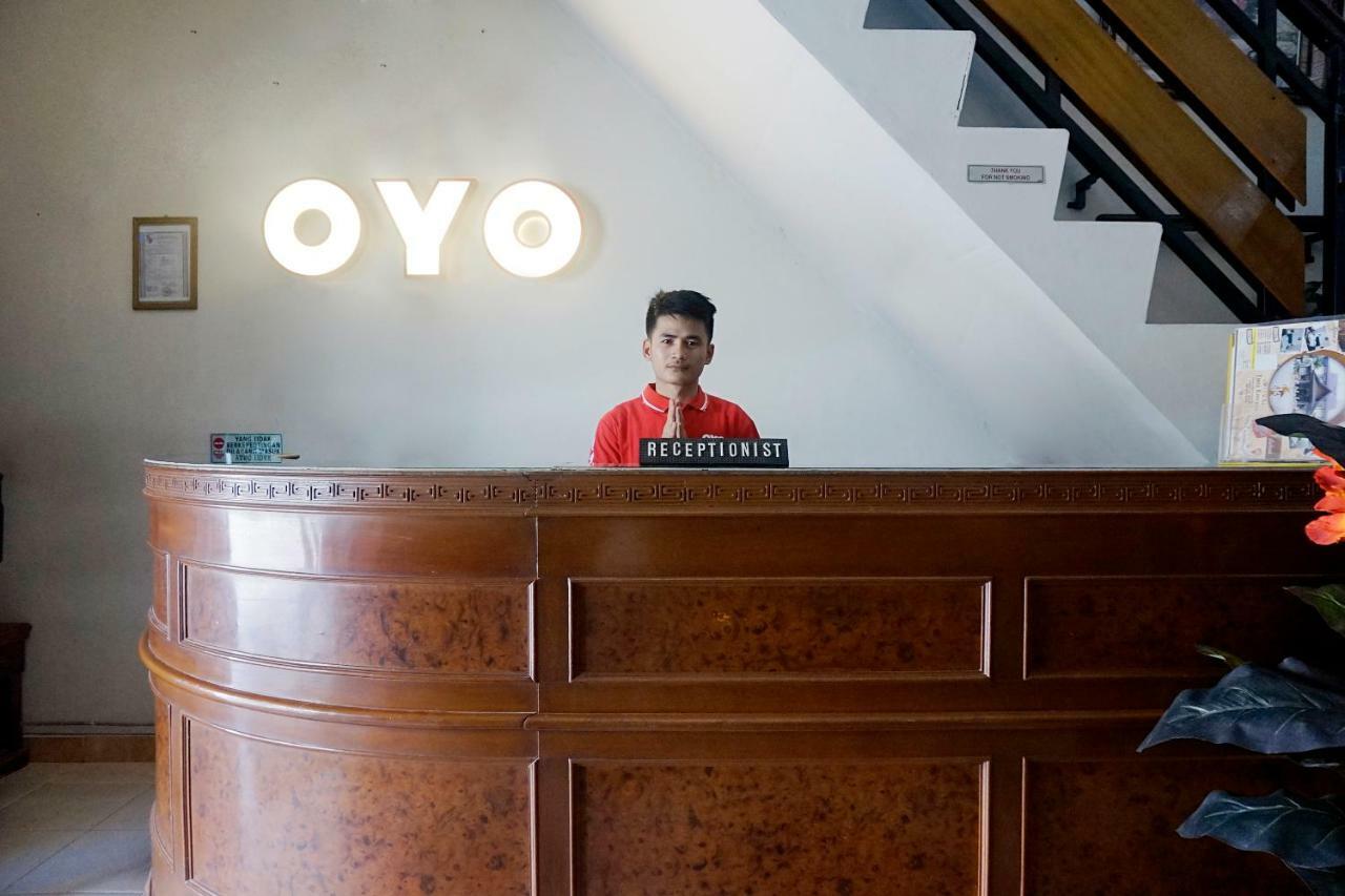 Hotel Oyo 627 Tirta Kencana Syariah Pekanbaru Exterior foto