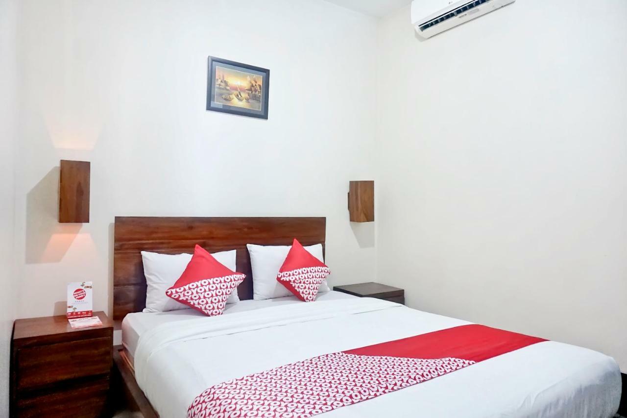 Hotel Oyo 627 Tirta Kencana Syariah Pekanbaru Exterior foto